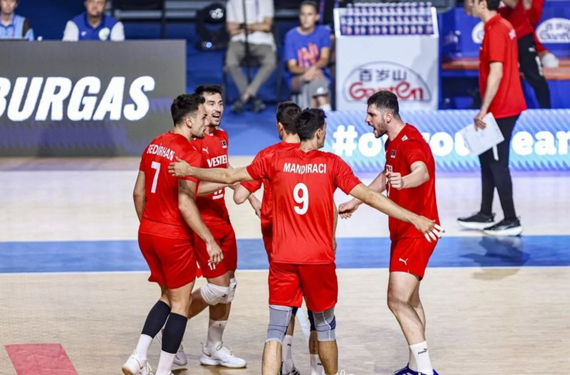 A Milli Erkek Voleybol Takımı, Bulgaristan karşısında galip