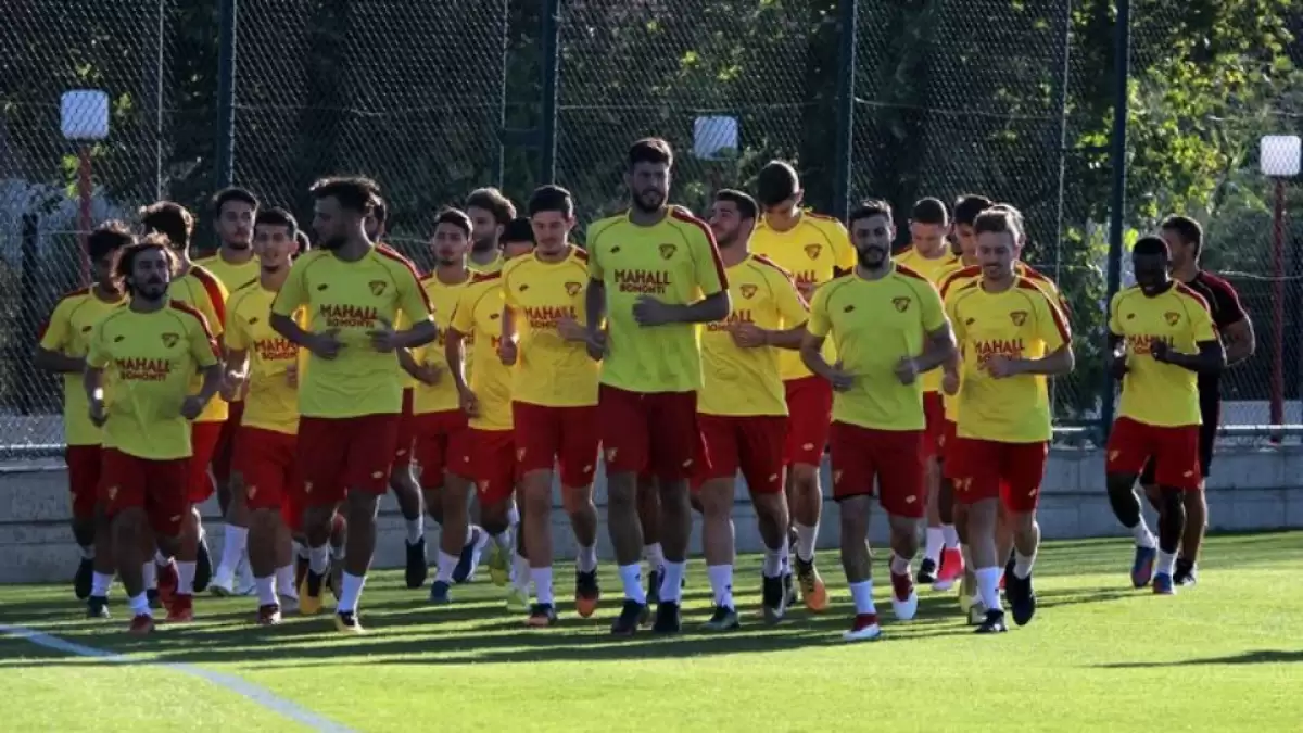 Göztepe Yeni Sezona Başladı! Stoilov un Hedefi İlk 5