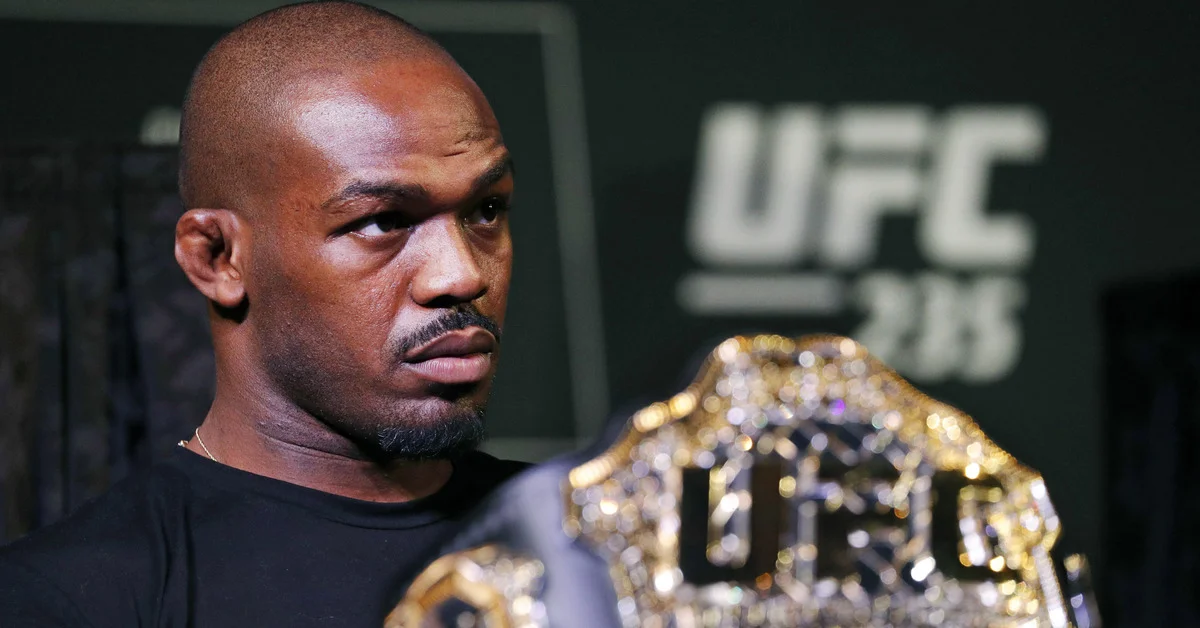 Jon Jones emekli oldu, kemer Aspinall'e geçti