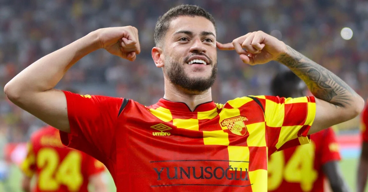Sporting Lizbon'dan Romulo hamlesi!