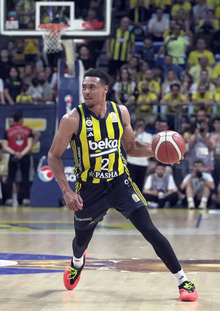 Fenerbahçe Beko’nun şampiyonluk kutlaması